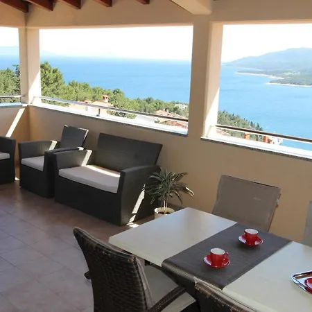 Apartments Mareblu Rabac Esterno foto