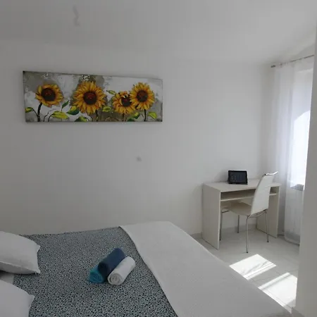 Apartments Mareblu Rabac Esterno foto